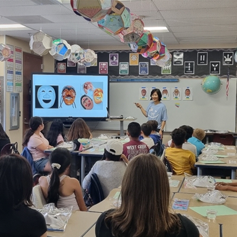 K-Culture Outreach Program,  발렌시아 6학년 학생들과 만나다